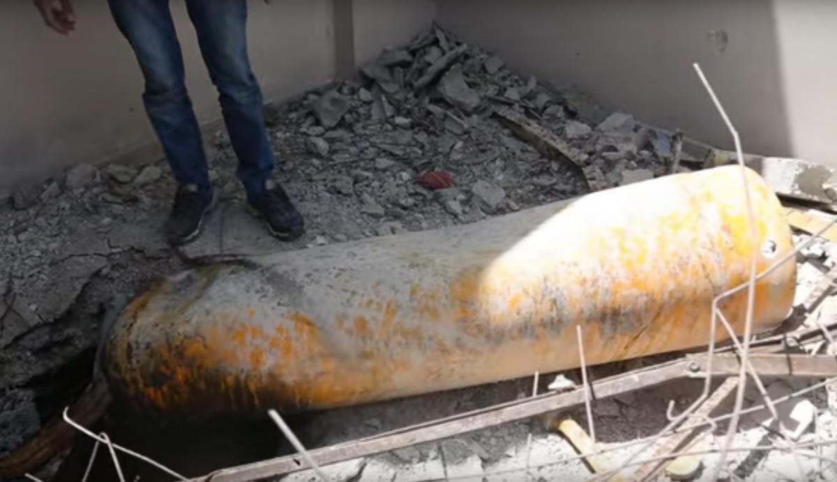 One of the suspect cylinders found in Douma