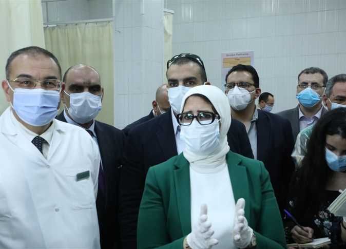 Egyptian health minister Hala Zayed (centre) visiting a hospital in Alexandria