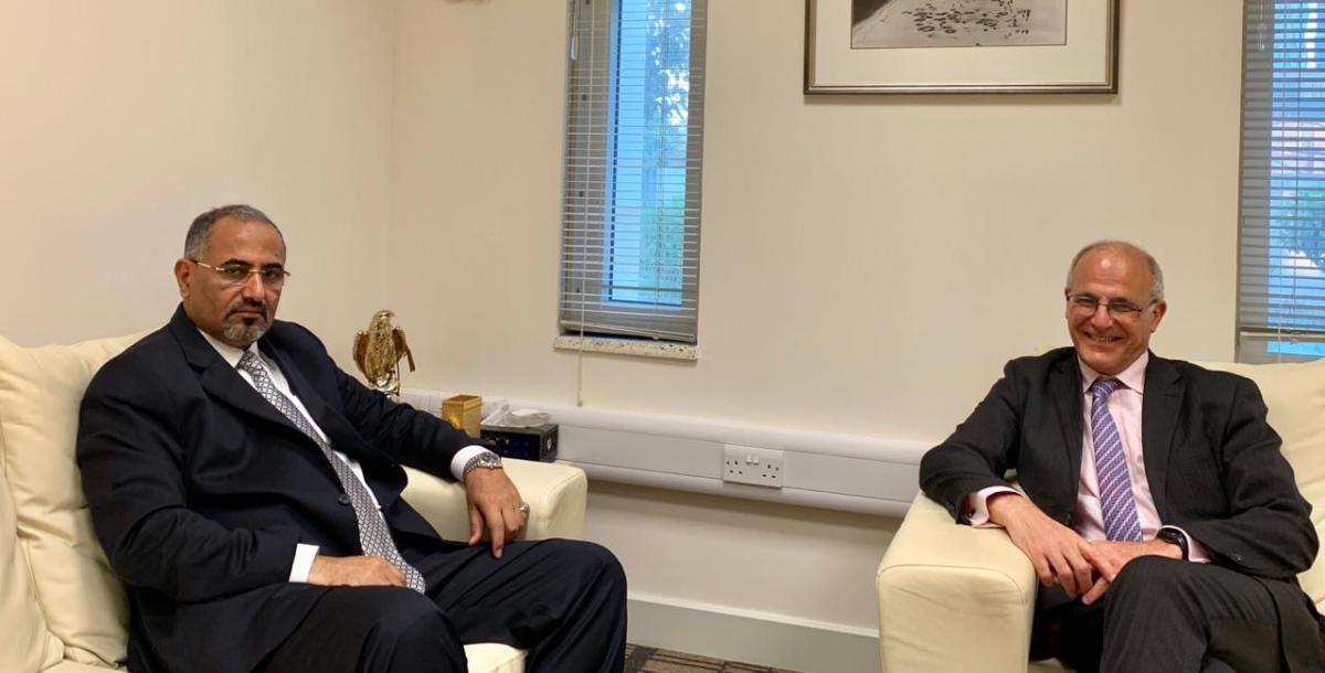 Southern separatist leader Aidarus al-Zubaidi (left) met Michael Aron, Britain's ambassador to Yemen, in Abu Dhabi on Monday.